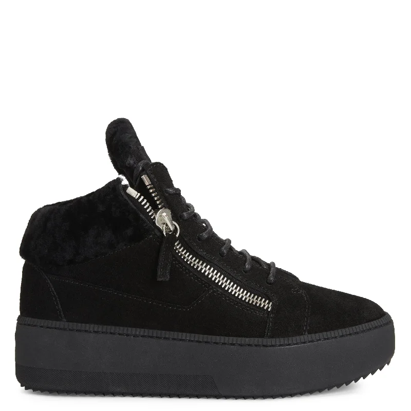 Vintage-Inspired Style Offers Giuseppe Zanotti Kriss Winter