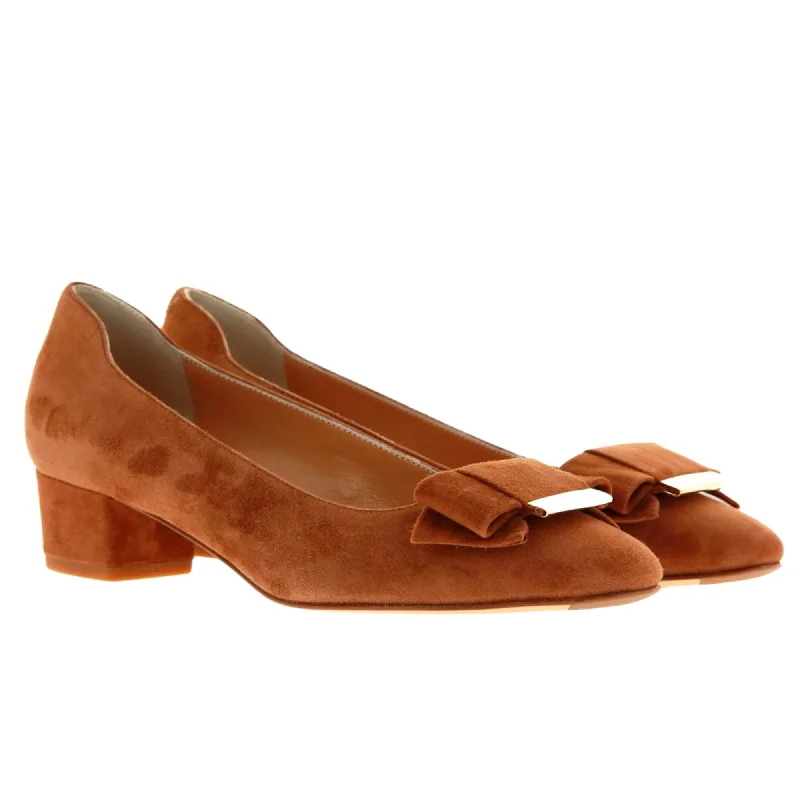 Comfortable Minimalist Shoes Ferragamo Vara Women's Pumps Brown