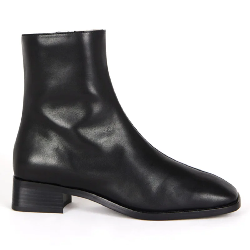 Easy Elegance Sales Tour Boot